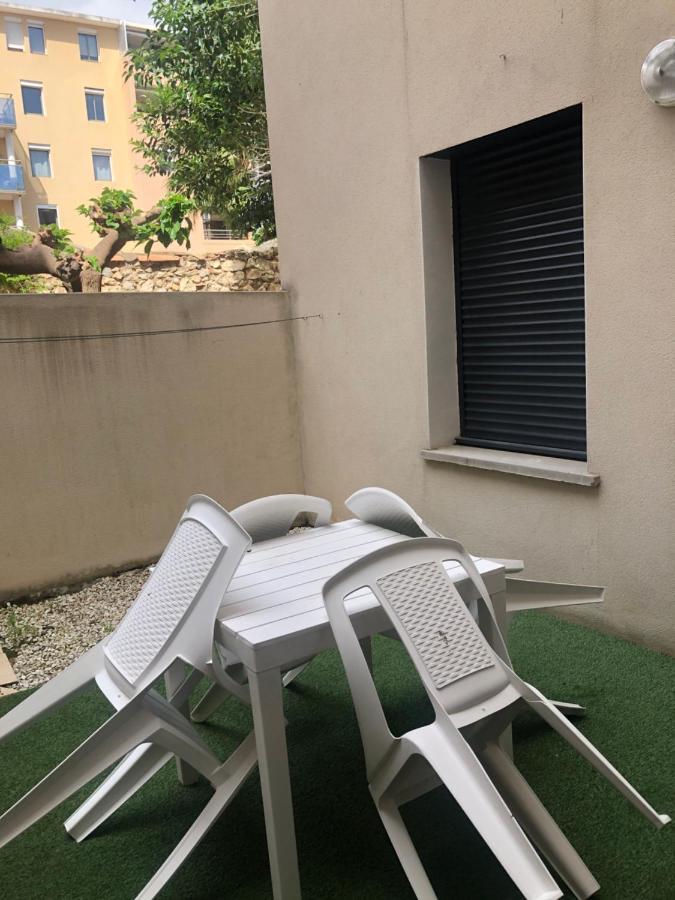 Appartement 4 Couchages Centre Ville นาร์บอนน์ ภายนอก รูปภาพ